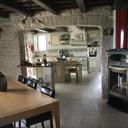 Holiday home Maison Malliague Avec Piscine Chauffee